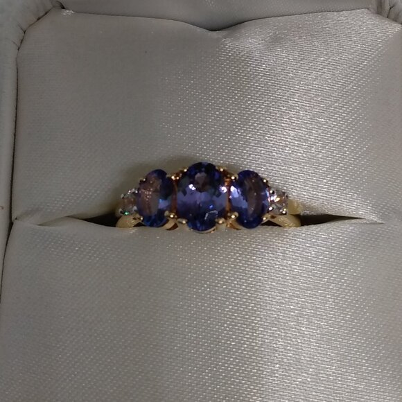 Jtv Jewelry - Beautiful tanzanite ring, size 6!